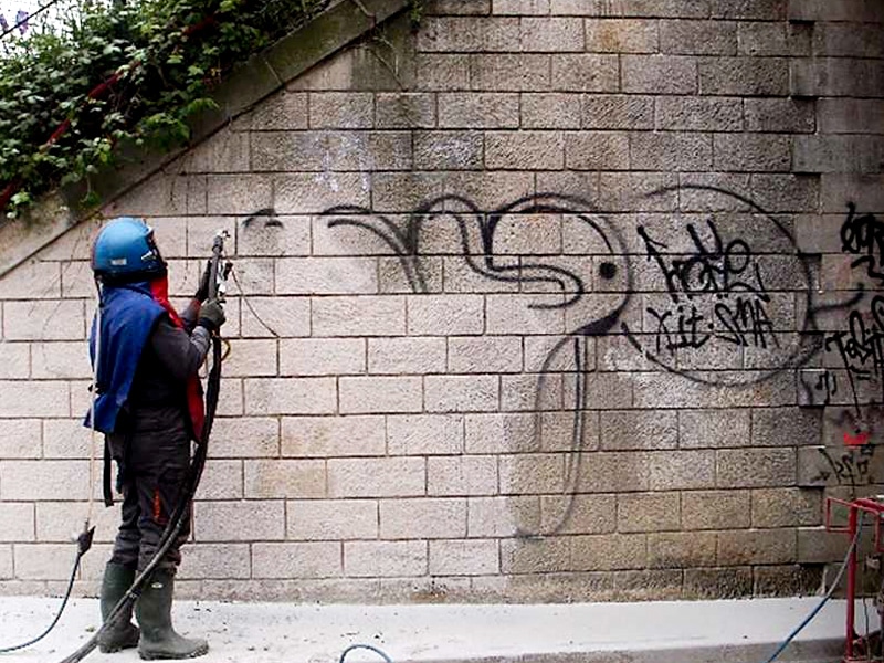 Effacement graffitis